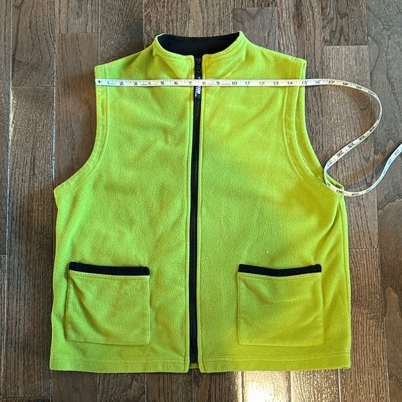 Fleece Vest in Green - size M - Picture 6 of 6